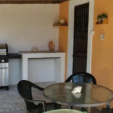Apartamento Skampous Family