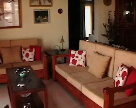 Skampous Family Apartment Liapades