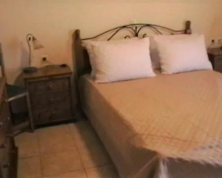 Skampous Family Apartment *
